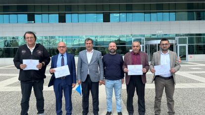 MHP'li Belediye meclis üyeleri mazbatalarını aldı