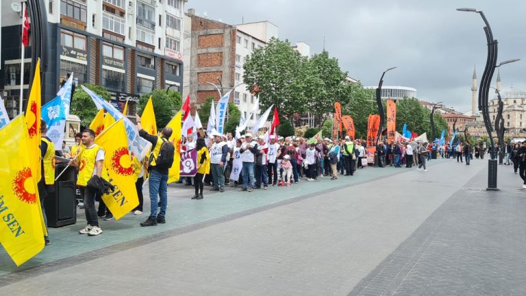Bolu'da 1 Mayıs İşçi Bayramı coşkuyla kutlandı