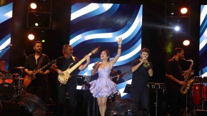 Melek Mosso 23 Nisan'da Bolululara konser verdi